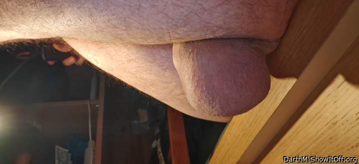 Balls under closed legs