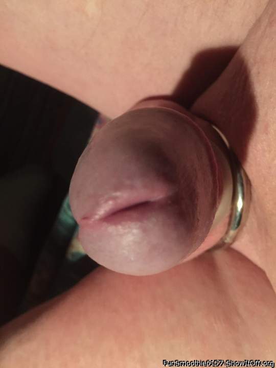 Nice smooth cock and balls! Very suckable 