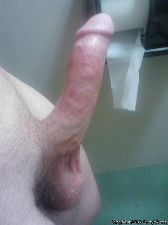 Photo of a hot dog from longnlean1207