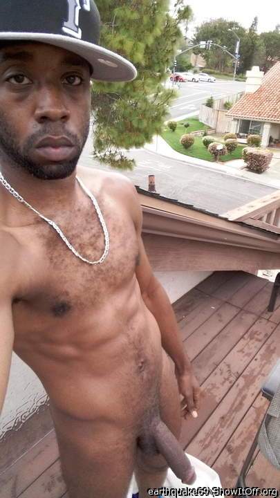 I would love to be on my knees sucking your cock