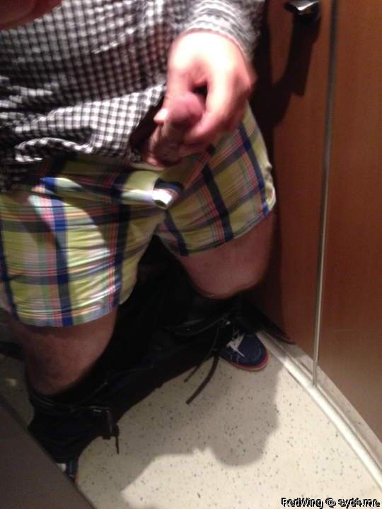rail toilet wank