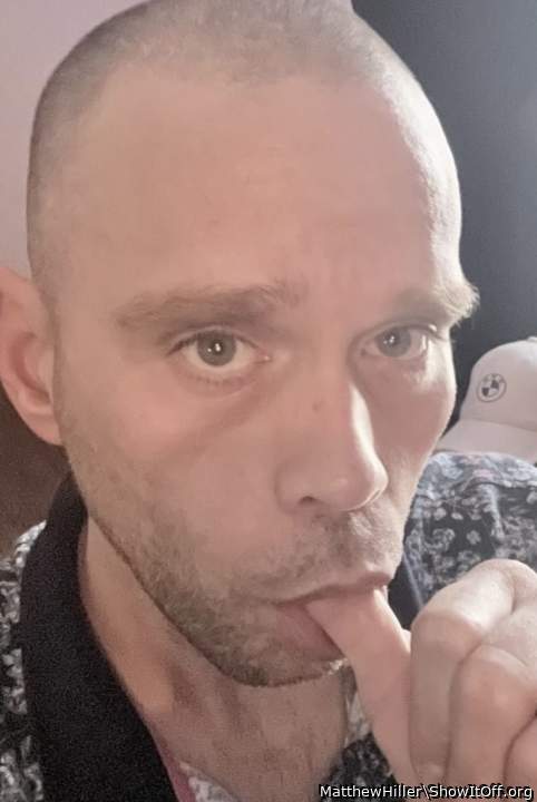 Faggot Sucks Thumb
