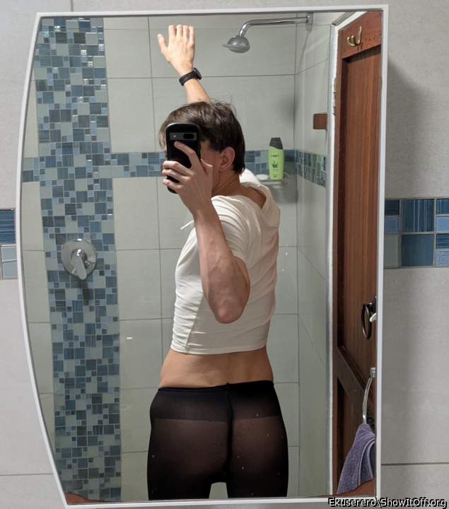 I loove wearing these tights, so comfy and I feel sexy too