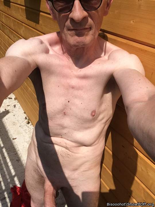 Me nude