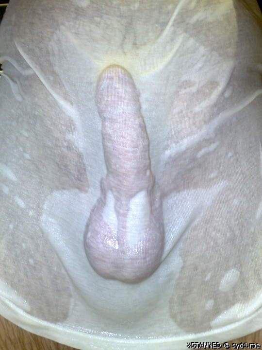 my god this so beautiful, it shows the male shape so well 