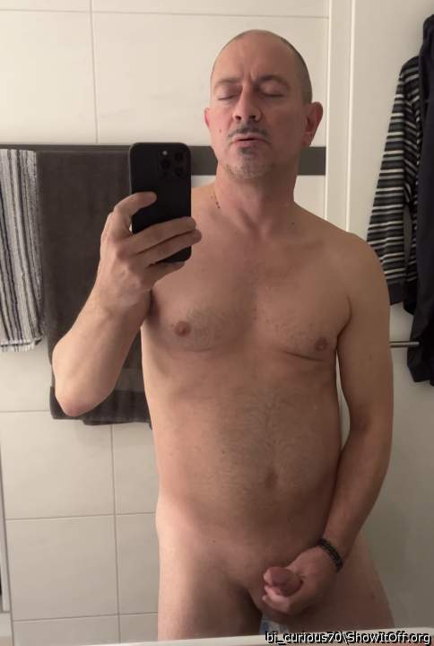 Naked with face