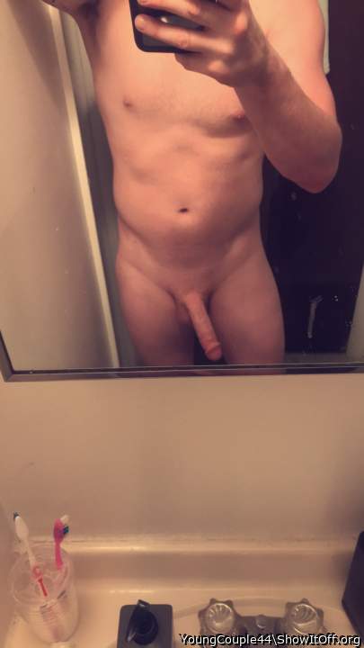 Photo of a middle leg from YoungCouple44