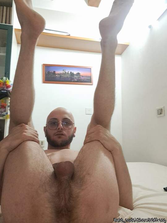Adult image from Bald_nude