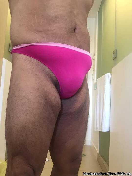 Photo of a member from Bikinisunbather