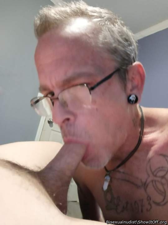 Woof!! So fuckin sexy hot. Me next