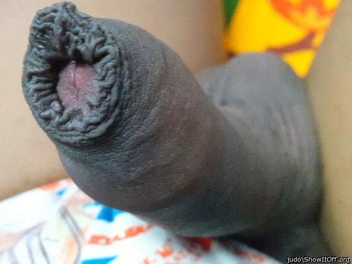 I would love to put my tongue inside your foreskin and lick 
