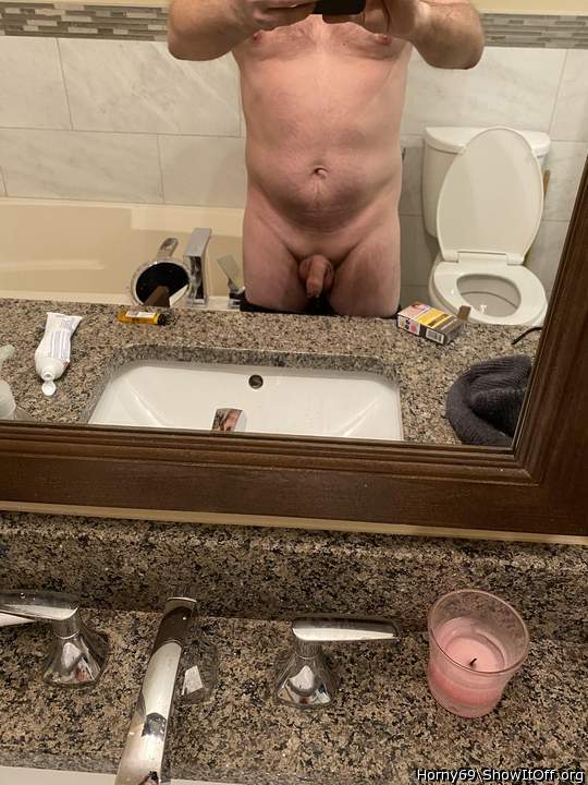 Photo of a short leg from Horny69