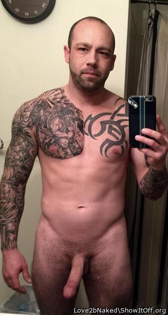 Naked guy selfie