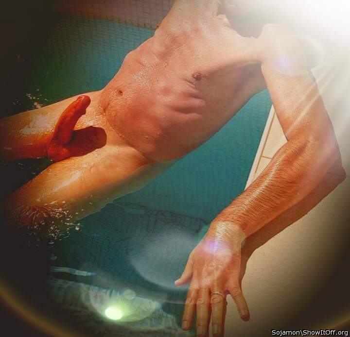 Your hot body really turns me on 