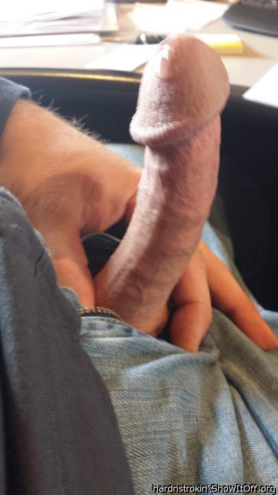Awesome big head on your hot dick, mate!    