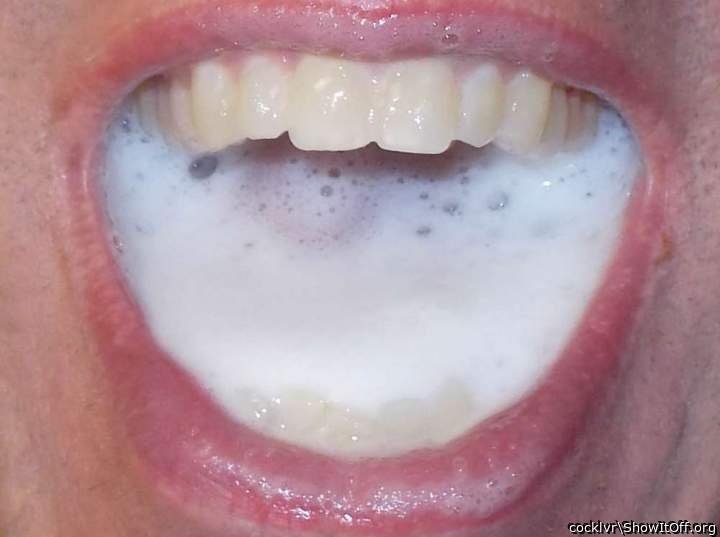 My mouth is full of fresh cum!
