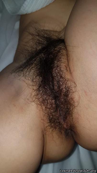 Woww nice hairy pussy   
