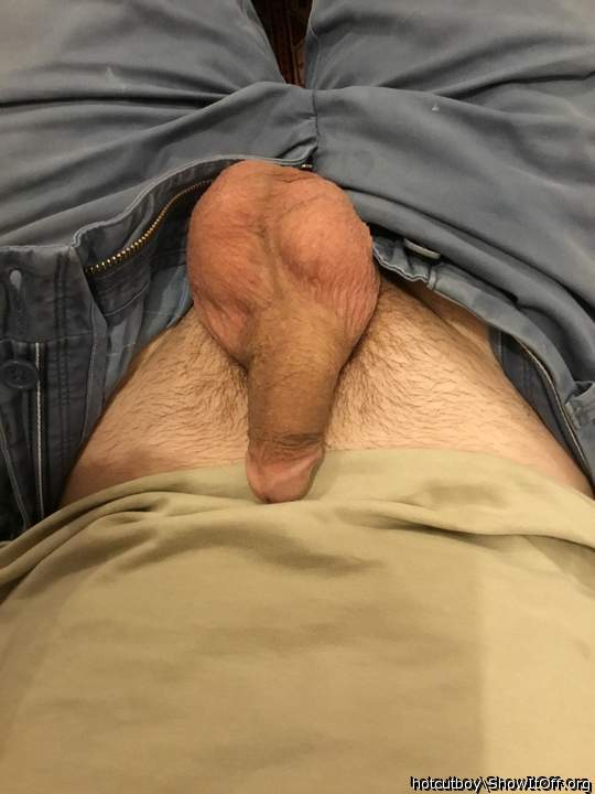 Big floppy nutsack