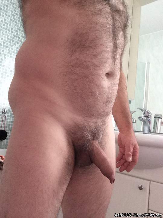 I love Your foreskin. I would like to open it and lick it. P