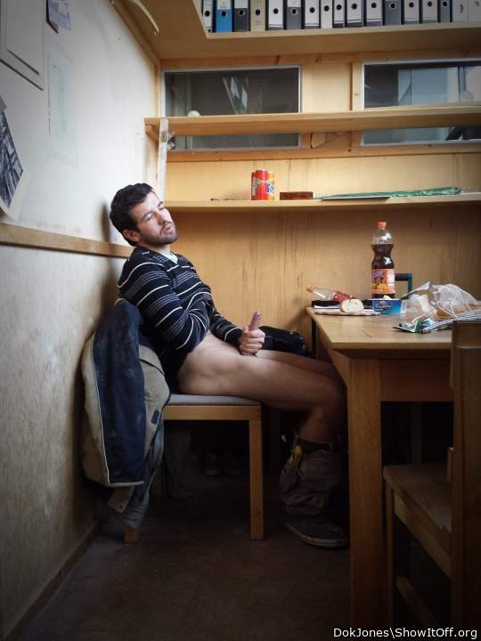 Could be me! However with my huge pantyhose/ nylon fetish I
