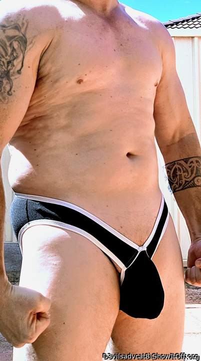 Photo of a bald-headed mouse from D3vilsadvcat8