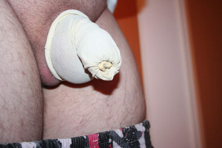 Adult image from nylonlover