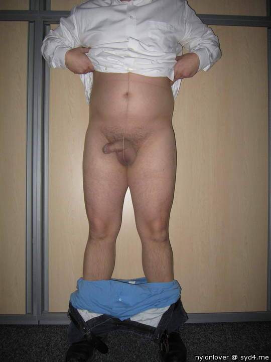 Adult image from nylonlover