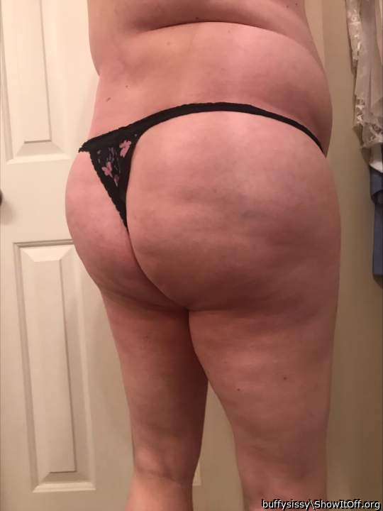 Hot Floral Thong - Freshly waxed