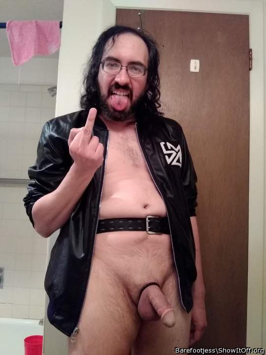Photo of a boner from Barefootjess