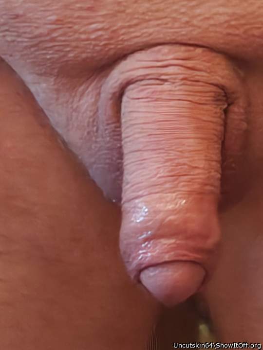 Photo of a third leg from Uncutskin64