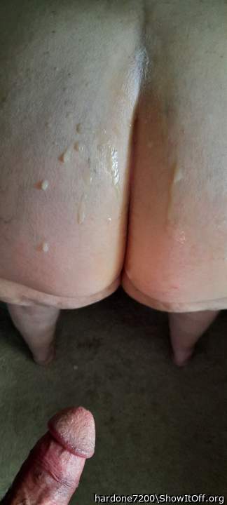 I love to cover her ass with cum. anybody else?