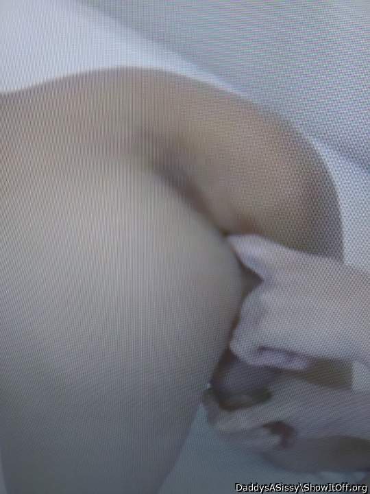 Open me.  N  Use my. Pussy good   Master