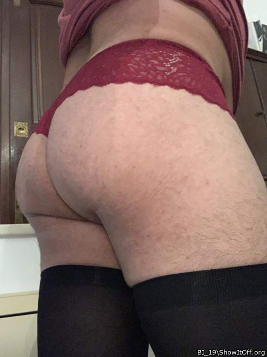 Photo of a boner from BI_19