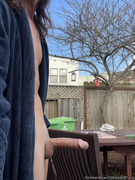 id give anything to suck that cock!!