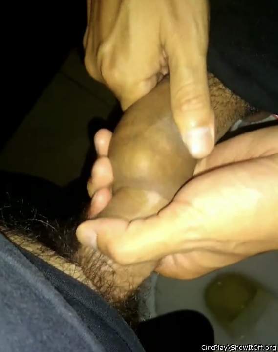 Docking swirling 2 heads in foreskin