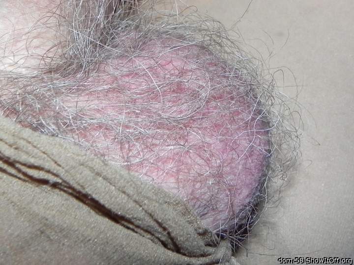     hot hairy nutz