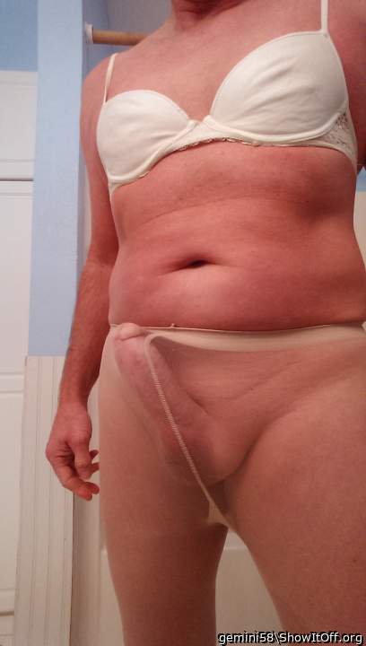 Bill Fischer nude faggot- Sissy faggot in sexy bra, nylons