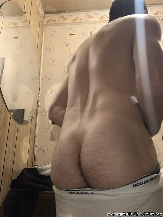 Even my hairy ass is photogenic today!