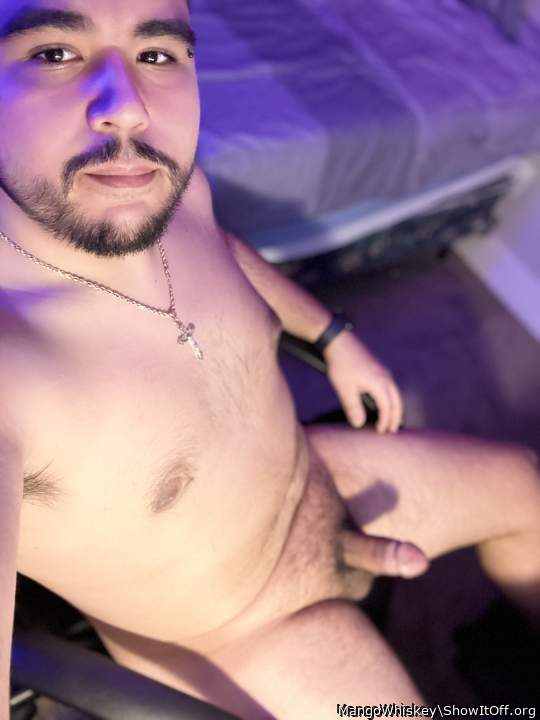 Who wanna come suck me off?