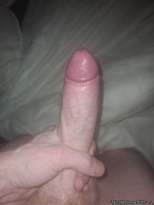 Mmmm id love to make that cum &#128525;