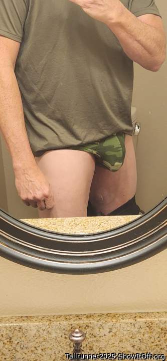 Photo of a rooster from Tallrunner2025