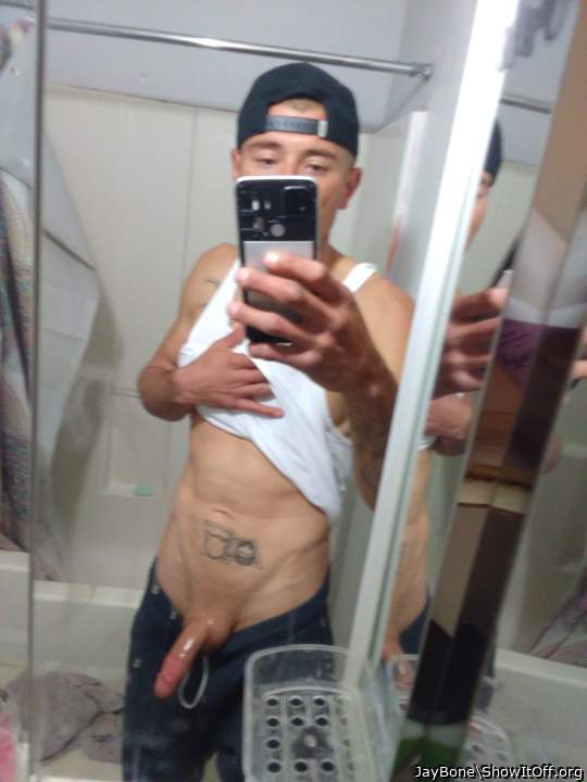 Such a sexy sexy man 