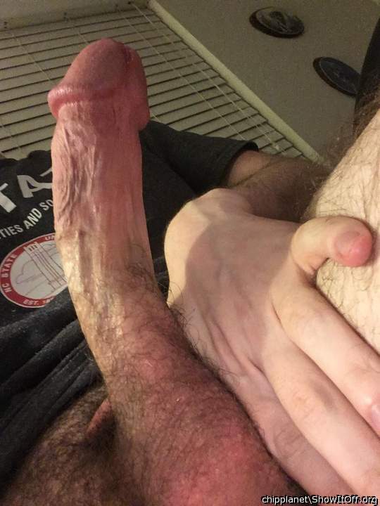 Powerful, hairy cock!! 