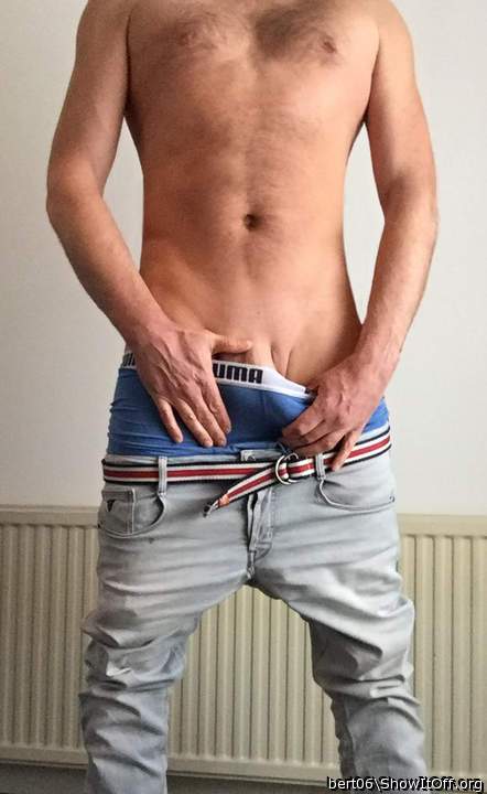 sexy body, nice belly + chest

  