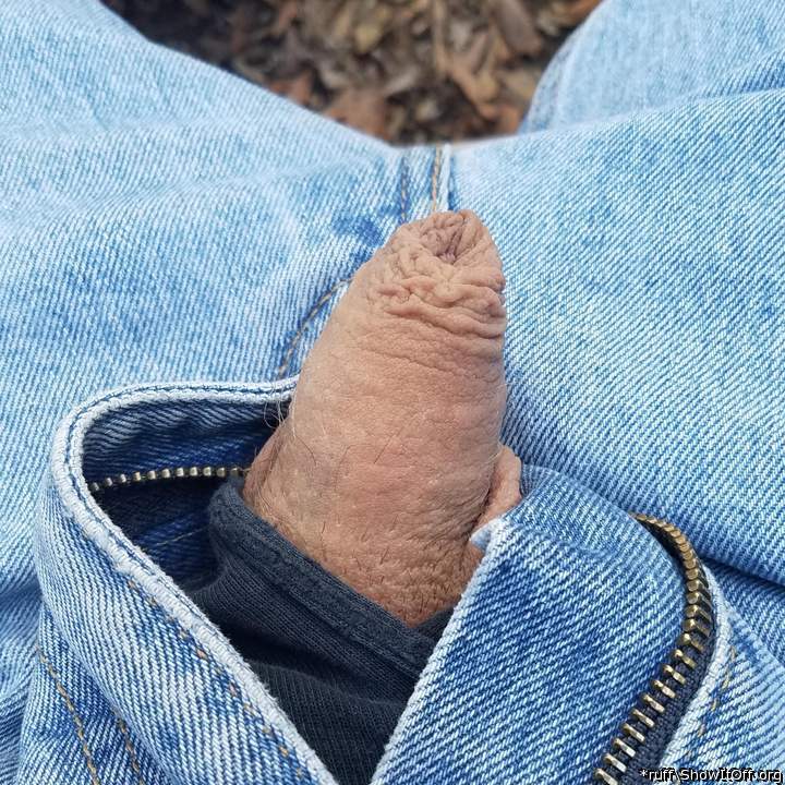 Classic, luv it, big foreskin fan here  