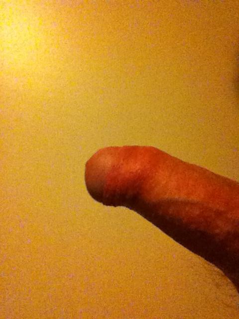 love to suck on that foreskin     