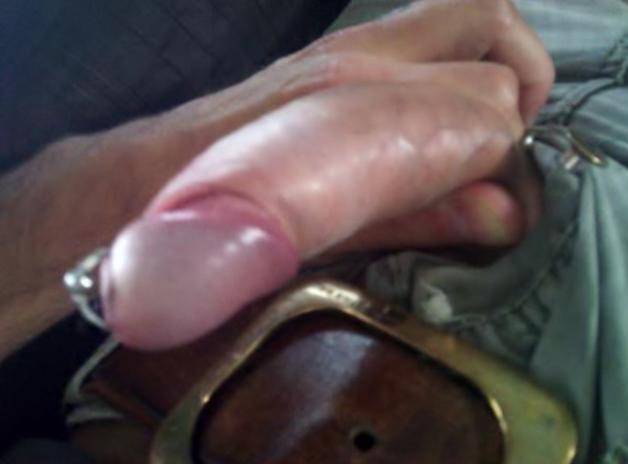 Beautiful head! Nasty foreskin!!!!    