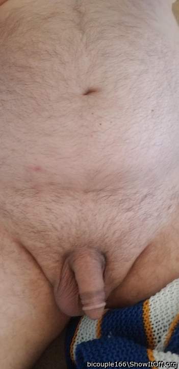 Inviting sexy shot....VERY nice!!  