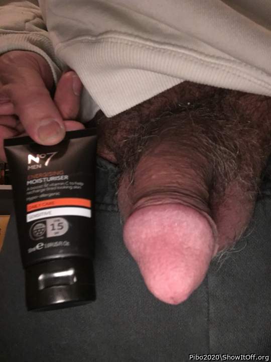Cock & cosmetics