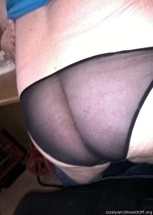 i am a sisi slut loves to wear my wifes panties